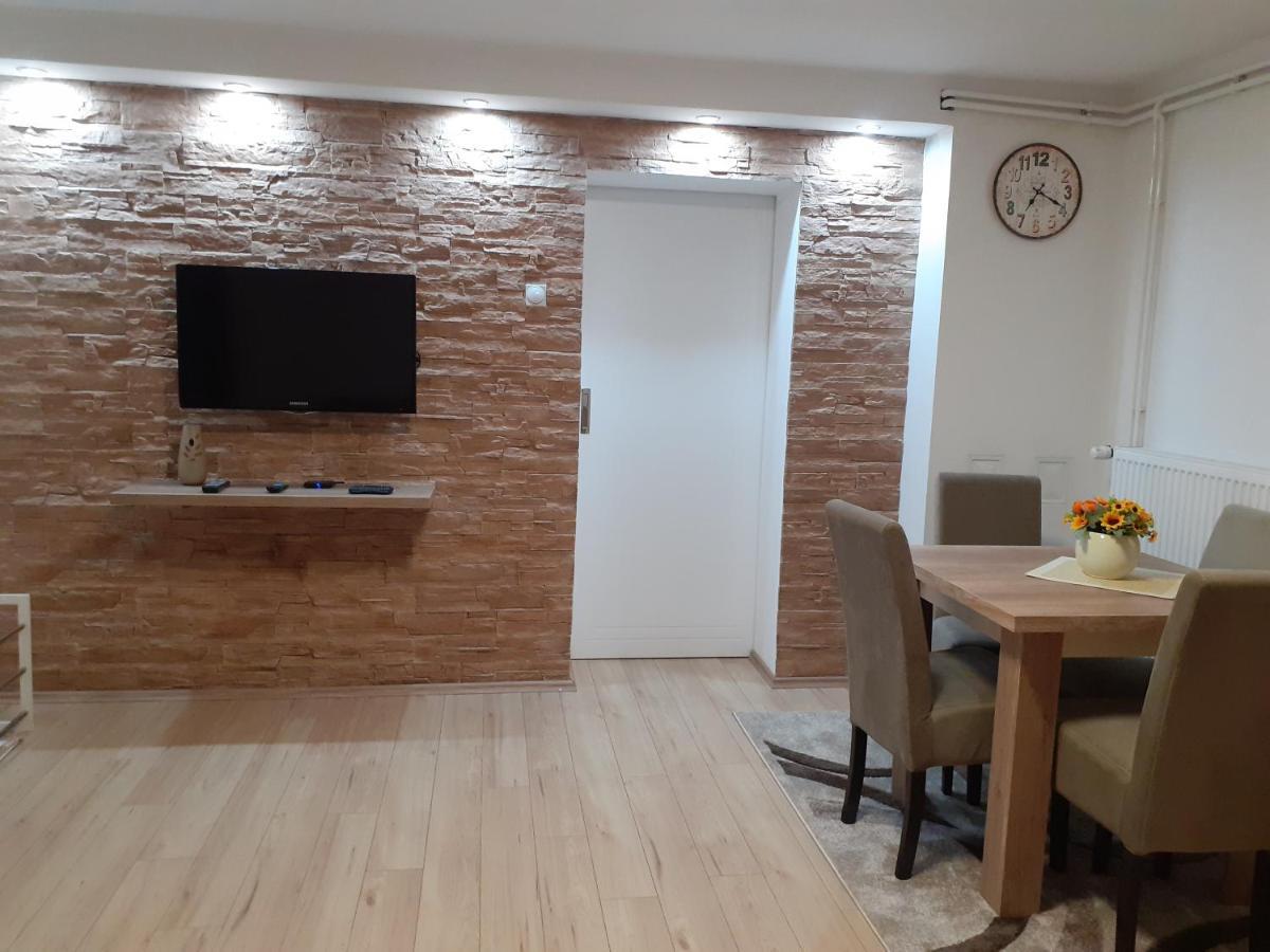Apartman Nena Pirot Bagian luar foto